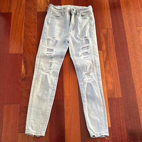 American Eagle light jeans. Size 00 short. Next level stretch. - Picture 1 of 6